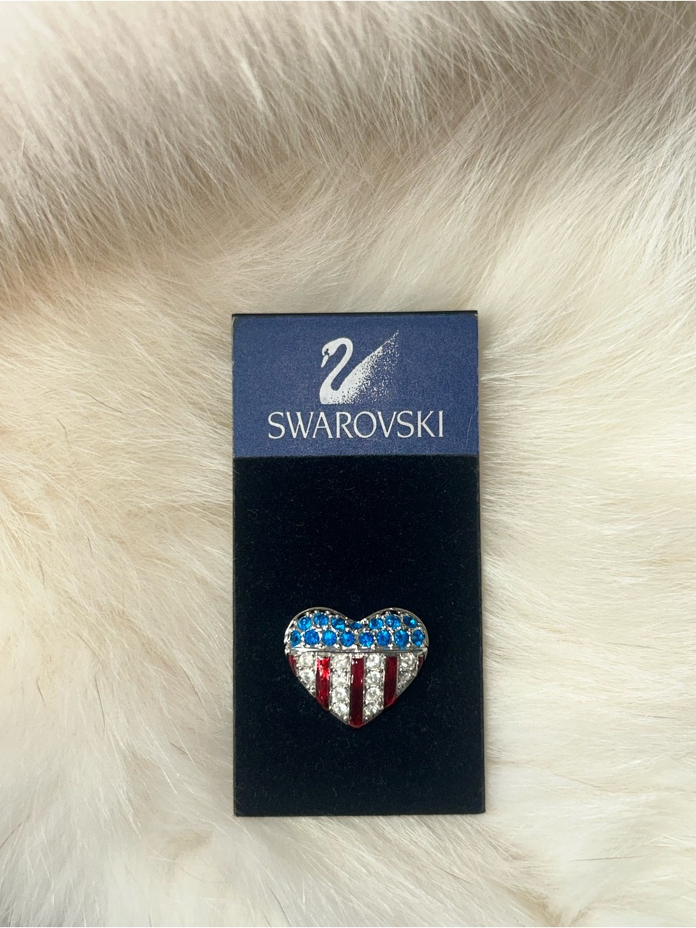 Swarovski "Brave Heart" American flag pin Red, White and Blue Crystals -NWT- - Picture 8 of 9